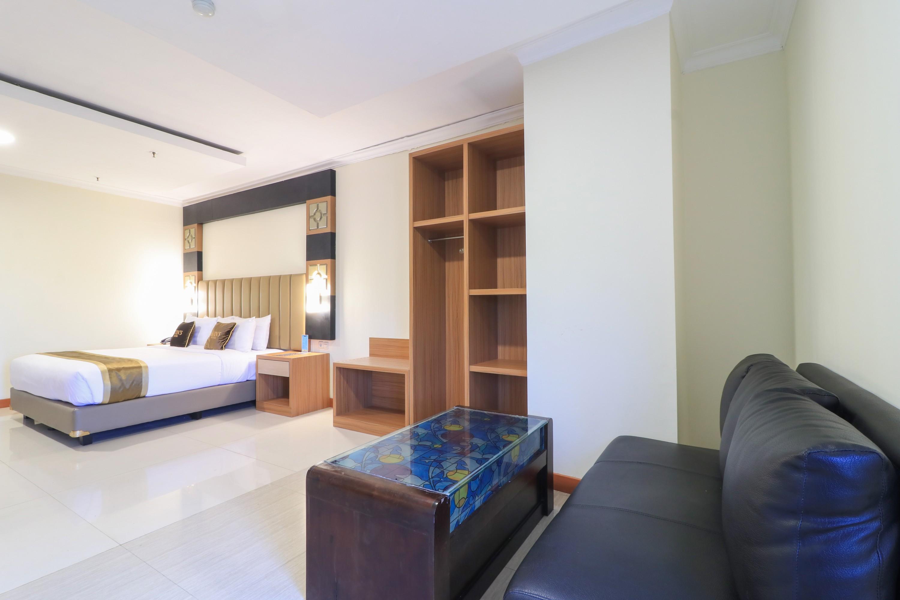 Coins Hotel Джакарта Екстер'єр фото