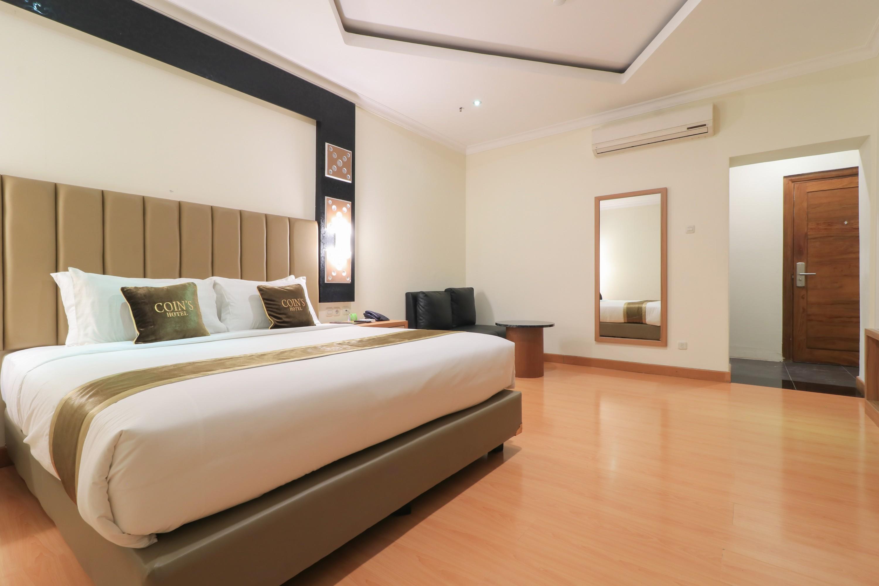 Coins Hotel Джакарта Екстер'єр фото