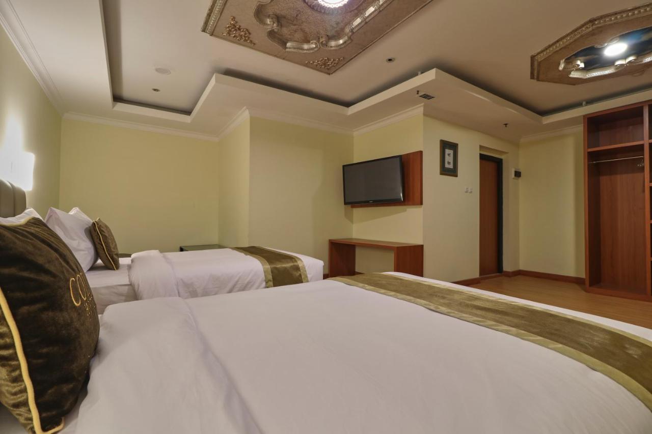 Coins Hotel Джакарта Екстер'єр фото