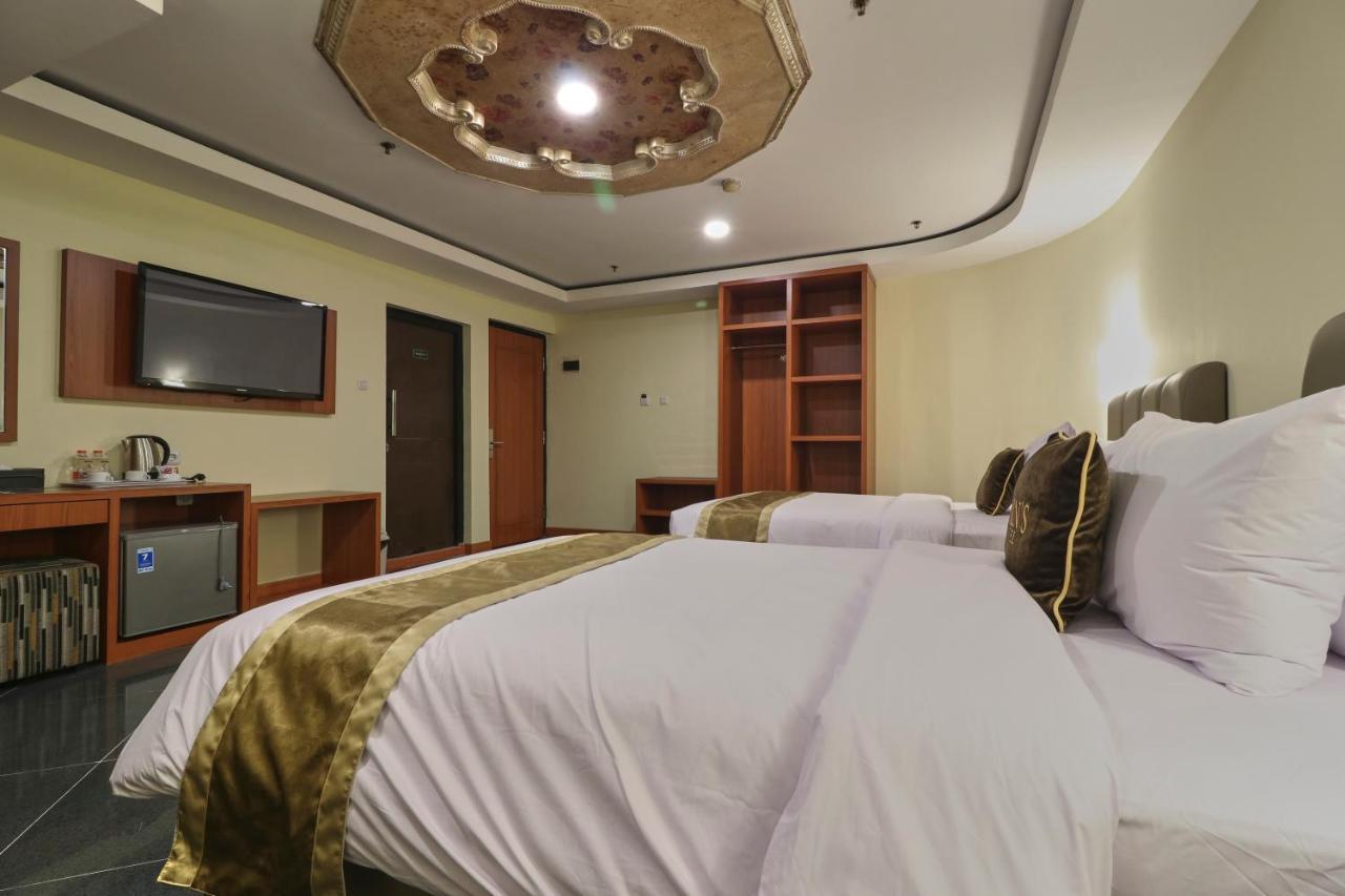Coins Hotel Джакарта Екстер'єр фото